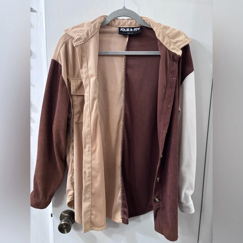 Jolie & Joy Women's Colorblock Button Down Shirt - Brown, Cream, White - Picture 6 of 7